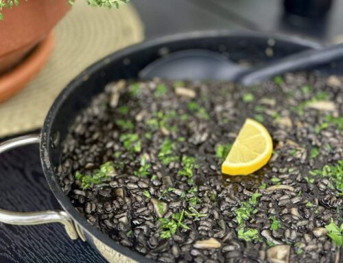 Črna rižota s sipo