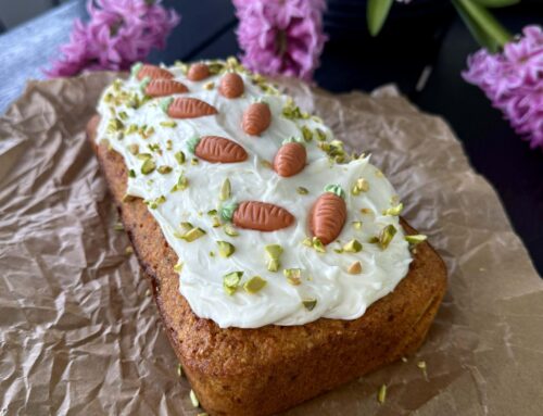 Sočen korenčkov kolač